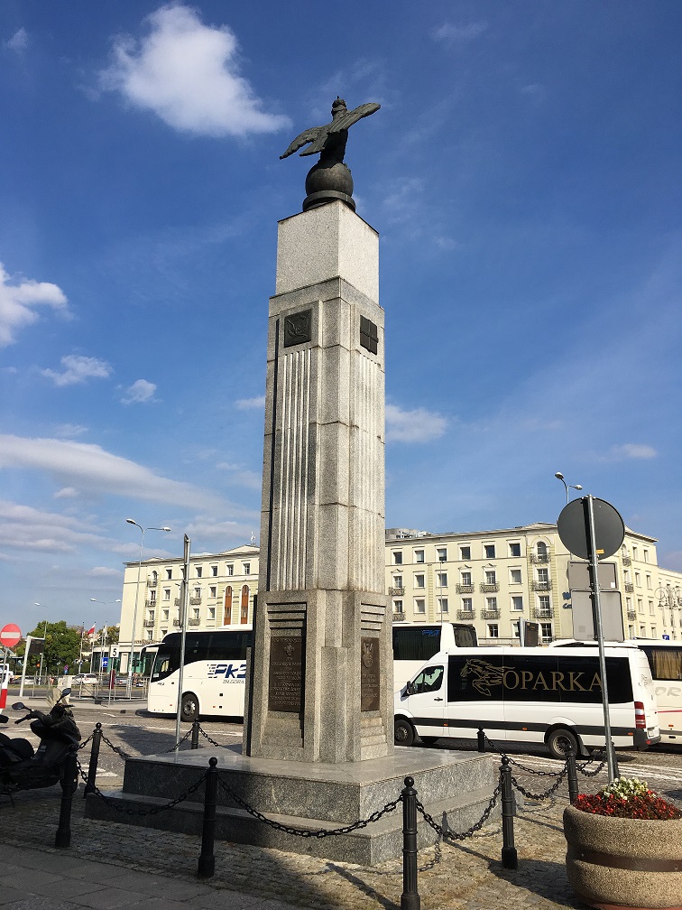 Kielce - Pomnik niepodległości 