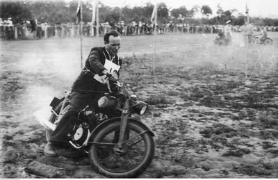 Zawody motocyklowe w Kielcach w 1938 r. 