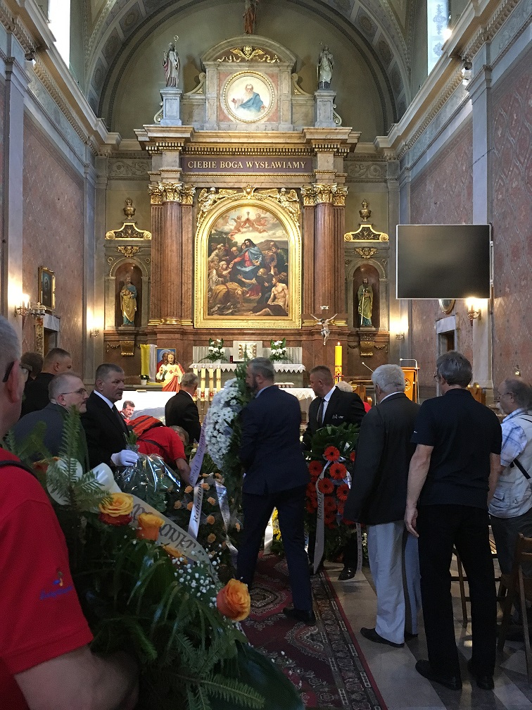 Msza żałobna w kościele Św. Wojciecha