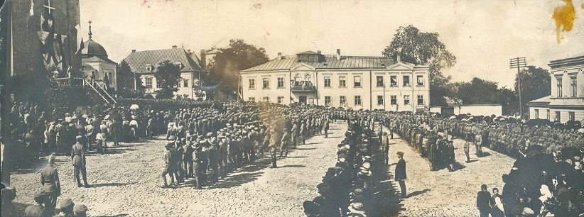 Msza polowa Legionów w Kielcach w 1914 r.