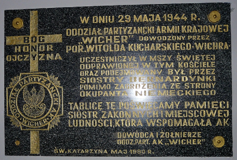 Tablica w klasztorze Świetej Katarzyny, poświęcona Oddziałowi AK Wicher
